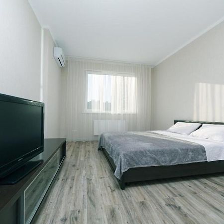 Драгоманова 38А 2Й Поверх Apartman Kijev Kültér fotó
